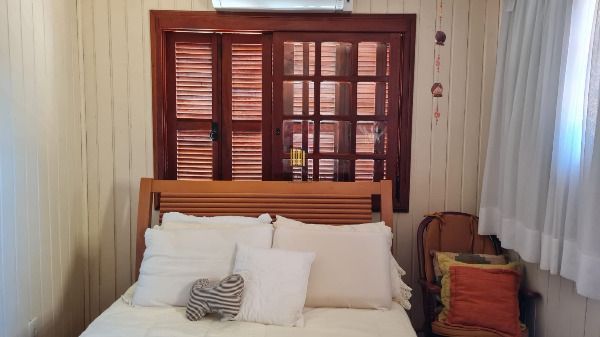Casa para Venda - 120m², 2 dormitórios, 2 vagas - Cavalhada