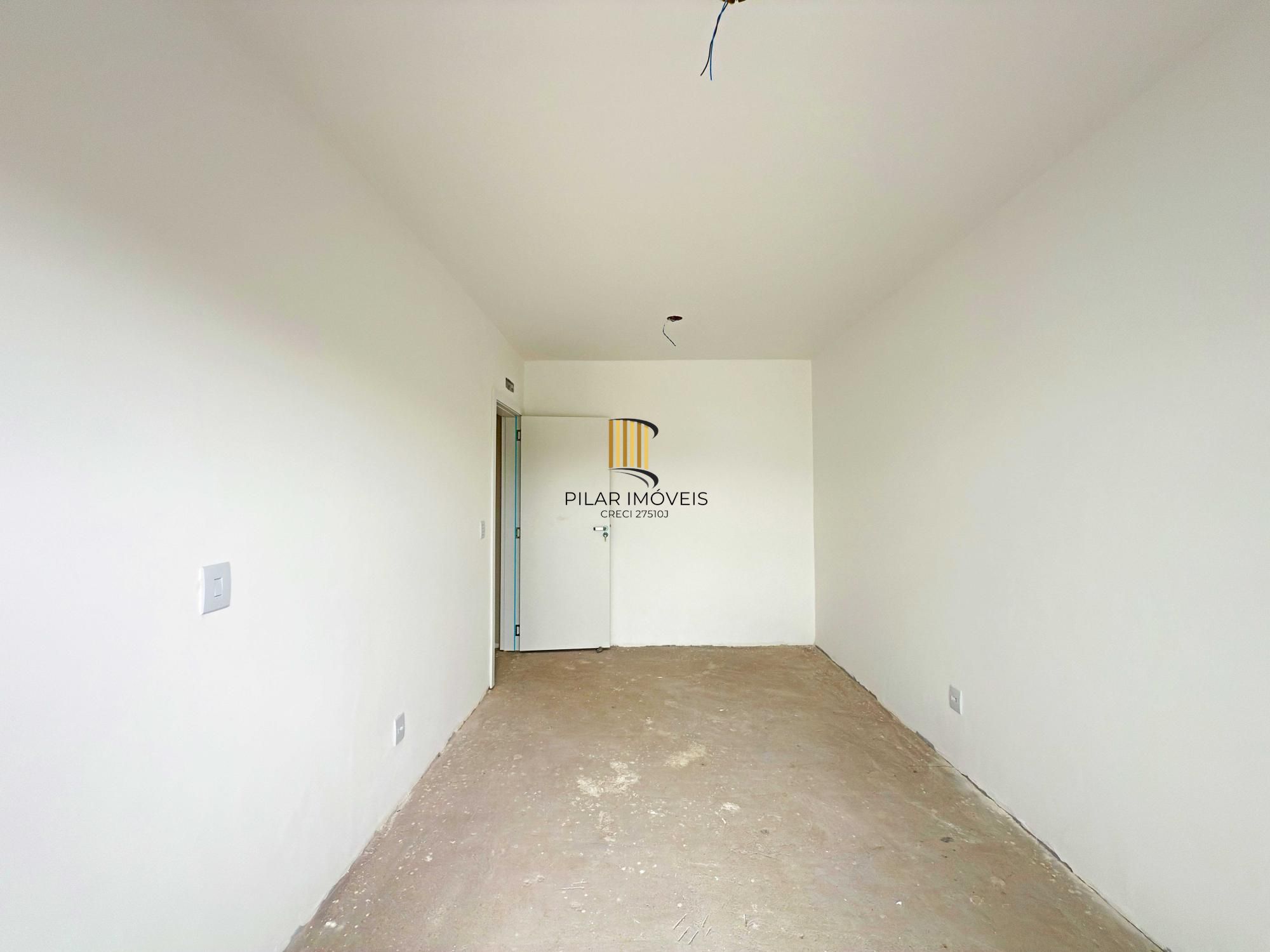 Casa no Lagos de Nova Ipanema, com 4 dormitório(s), e 4 banheiros, à venda.