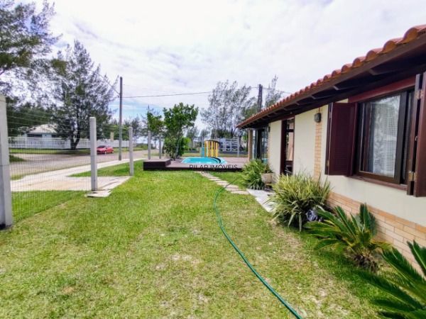 Casa 5 dormitórios no bairro Zona Norte