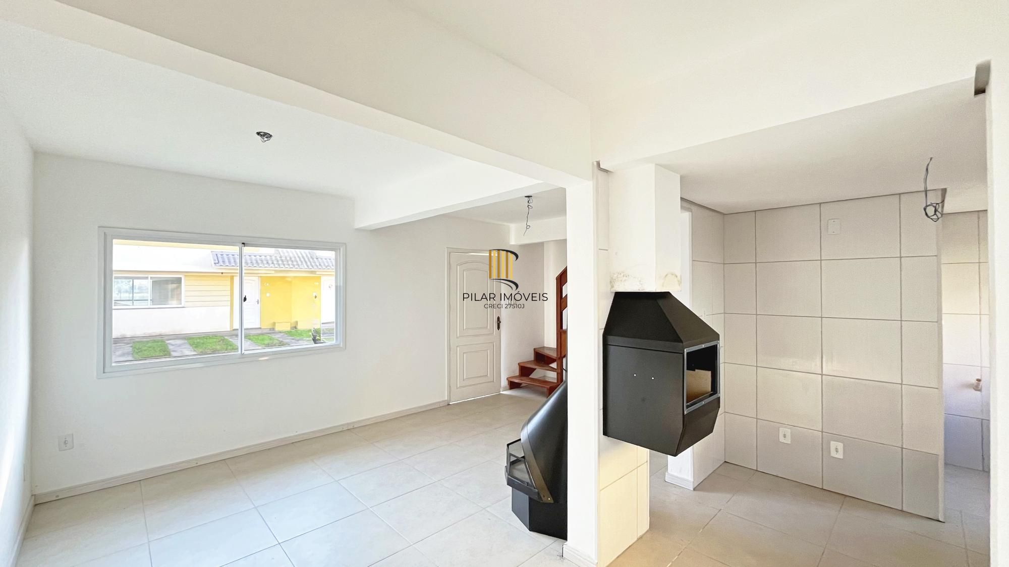 Residência 3 dormitórios sendo 1 suíte em condomínio fechado