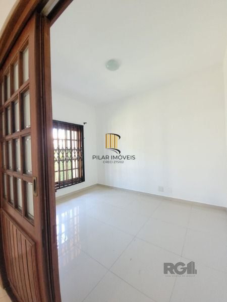 Casa 5 dormitórios no bairro Aberta dos Morros
