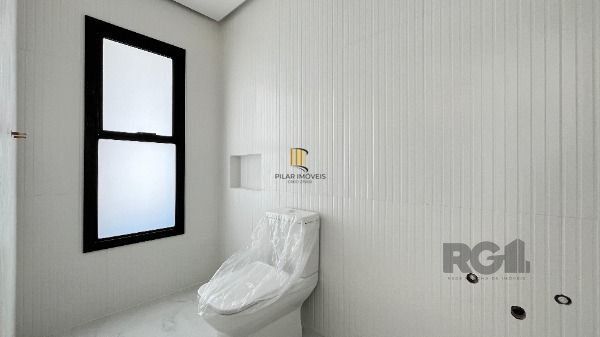 Casa Condominio em Porto Alegre, no bairro Campo Novo, com 3 dormitório(s), e 3 banheiros, à venda.