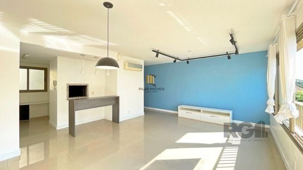 Apartamento em Porto Alegre, no bairro Cavalhada, com 3 dormitório(s), e 3 banheiros, à venda.