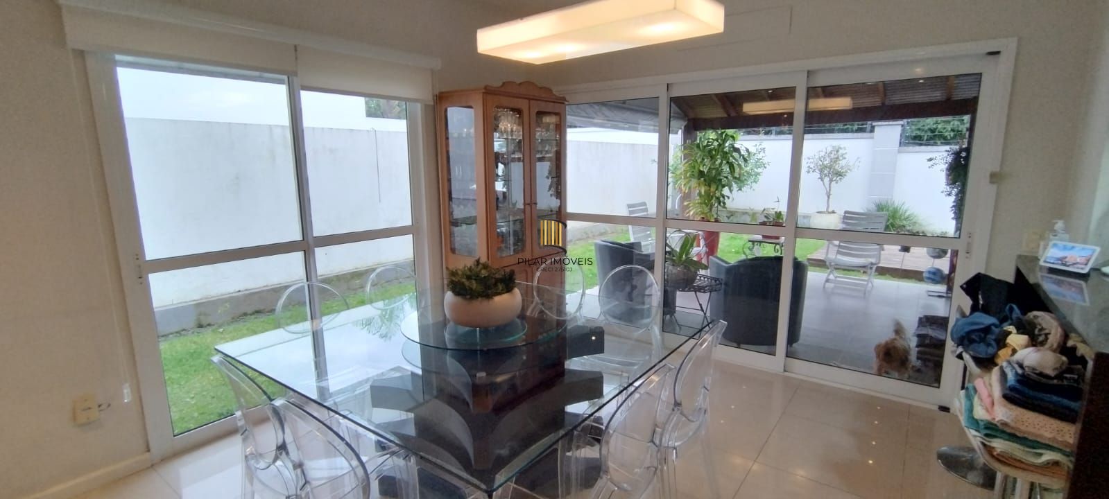 Casa de Condomínio 3 dormitórios no bairro Hípica