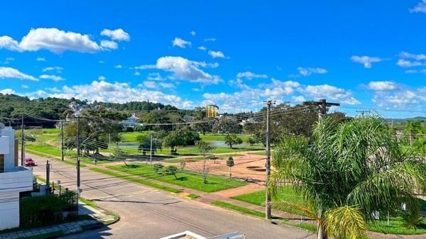 Casa em Porto Alegre, no bairro Hípica, com 2 dormitório(s), à venda.