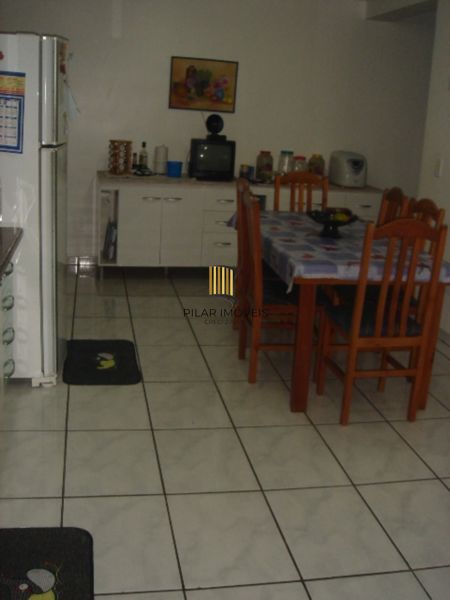 Casa para Venda - 500m², 4 dormitórios, sendo 1 suites, 1 vaga - Imperial Parque
