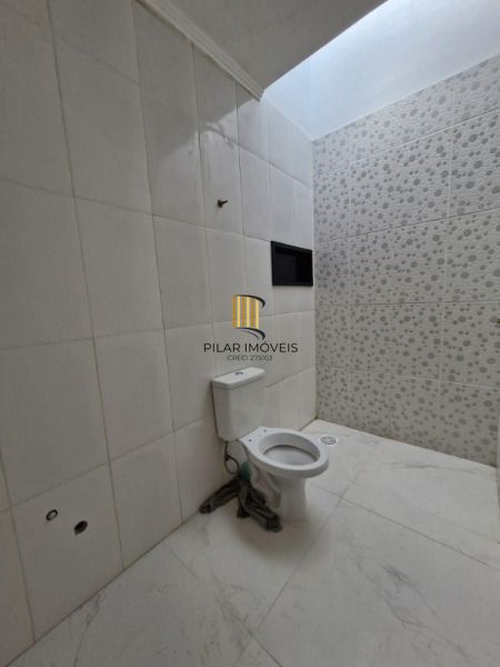 Casa de Condomínio 2 dormitórios no bairro Belém Novo