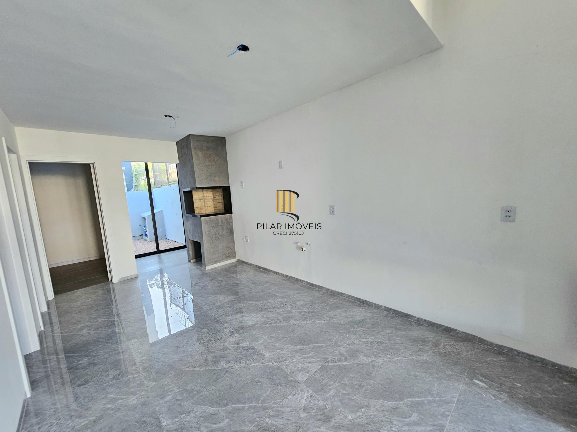 Casa 3 dormitórios no bairro Hípica