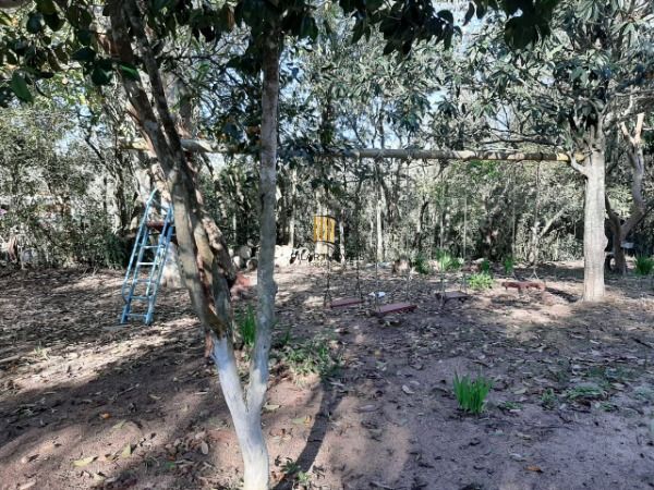 Sítio para Venda - 200m², 3 dormitórios, 4 vagas - Lami