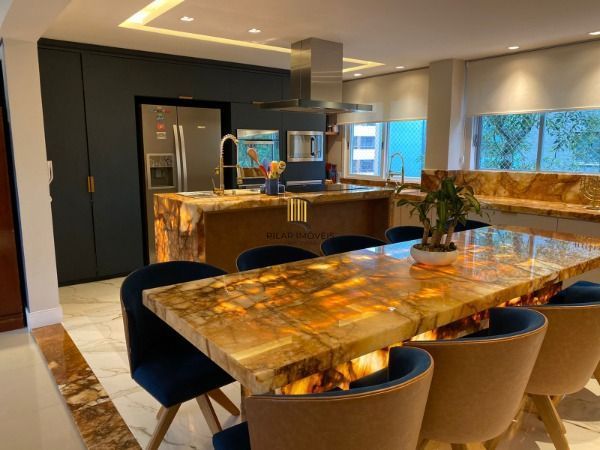 Apartamento em Porto Alegre, no bairro Petrópolis, com 3 dormitório(s), e 3 banheiros, à venda. - Pilar Imóveis