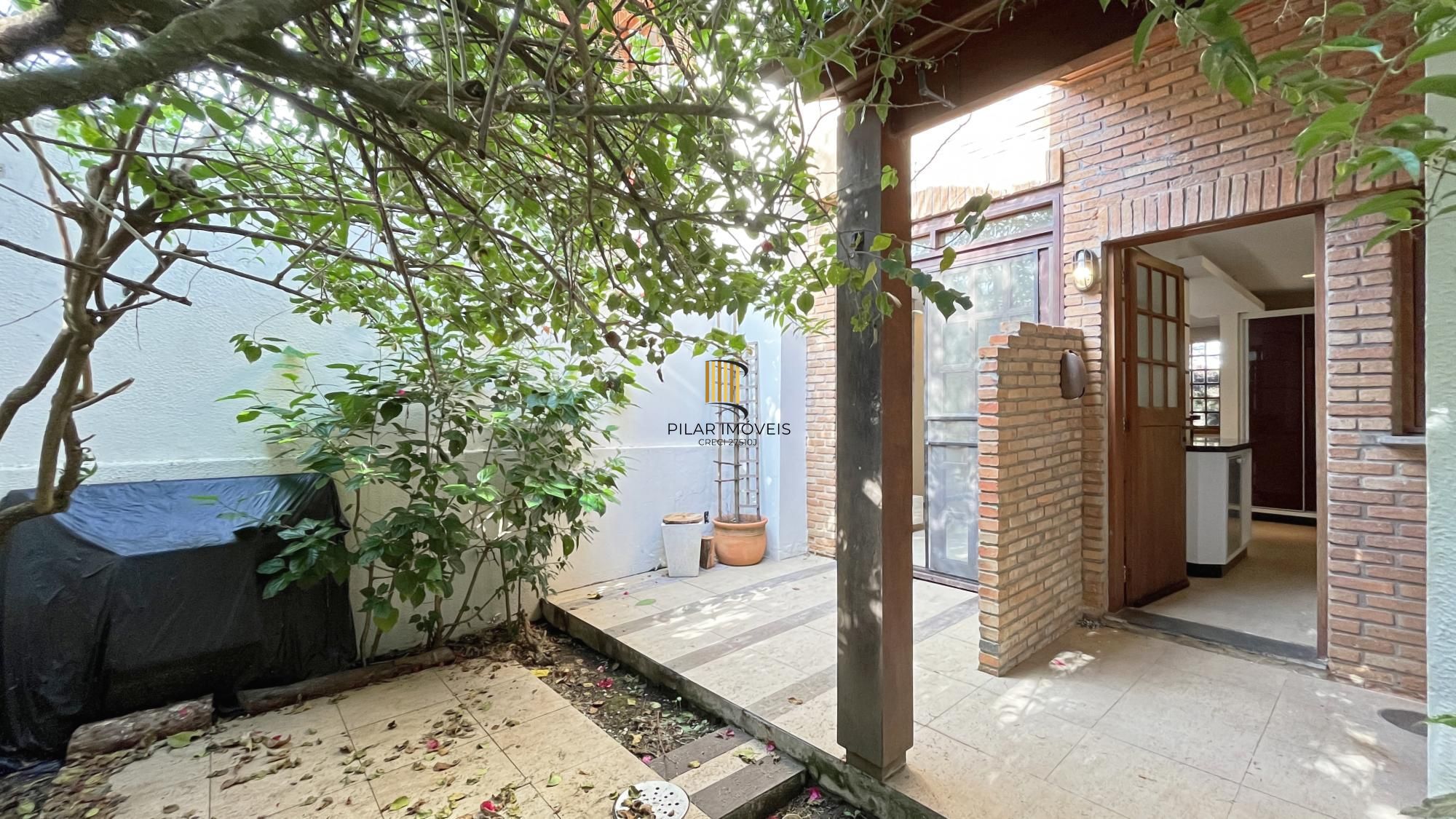 Casa 2 dormitórios no bairro Cavalhada