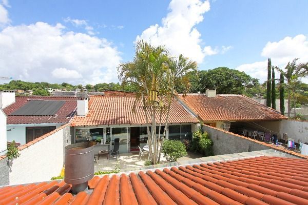 Sobrado para Venda - 208m², 3 dormitórios, sendo 1 suites, 4 vagas - Nonoai
