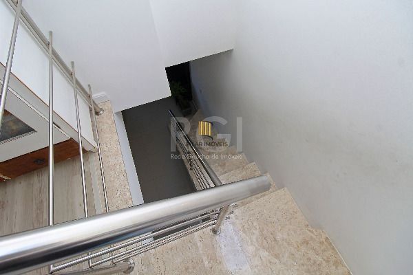 Casa em Porto Alegre, no bairro Hípica, com 2 dormitório(s), à venda.
