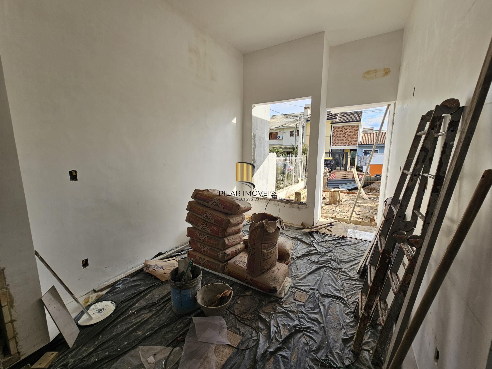 Casa térrea 3 dormitórios bairro Hípica