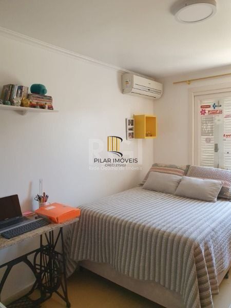 Casa para Venda - 132.13m², 3 dormitórios, sendo 1 suites, 4 vagas - Ipanema