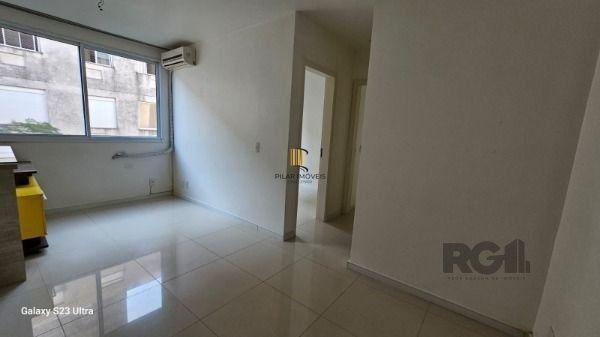 Apartamento em Porto Alegre, no bairro Cavalhada, com 2 dormitório(s), e 2 banheiros, à venda.