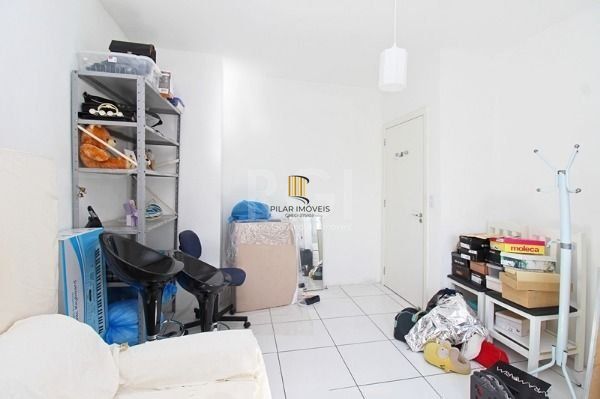 Casa em Porto Alegre, no bairro Aberta dos Morros, com 3 dormitório(s), e 3 banheiros, à venda.