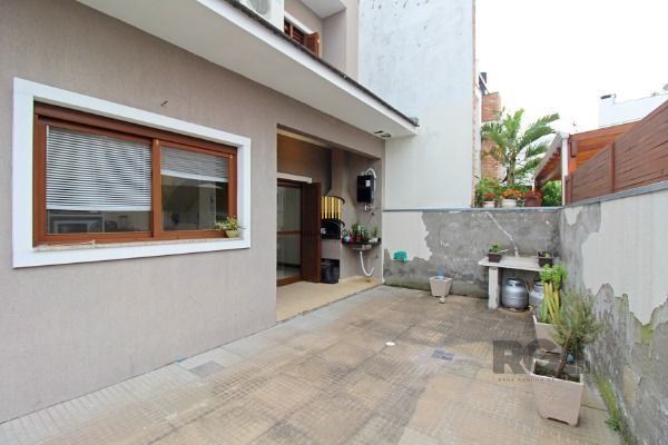 Casa Condominio para Venda - 137m², 3 dormitórios, sendo 1 suites, 3 vagas - Hípica