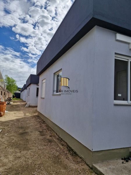 Casa de Condomínio 2 dormitórios no bairro Belém Novo