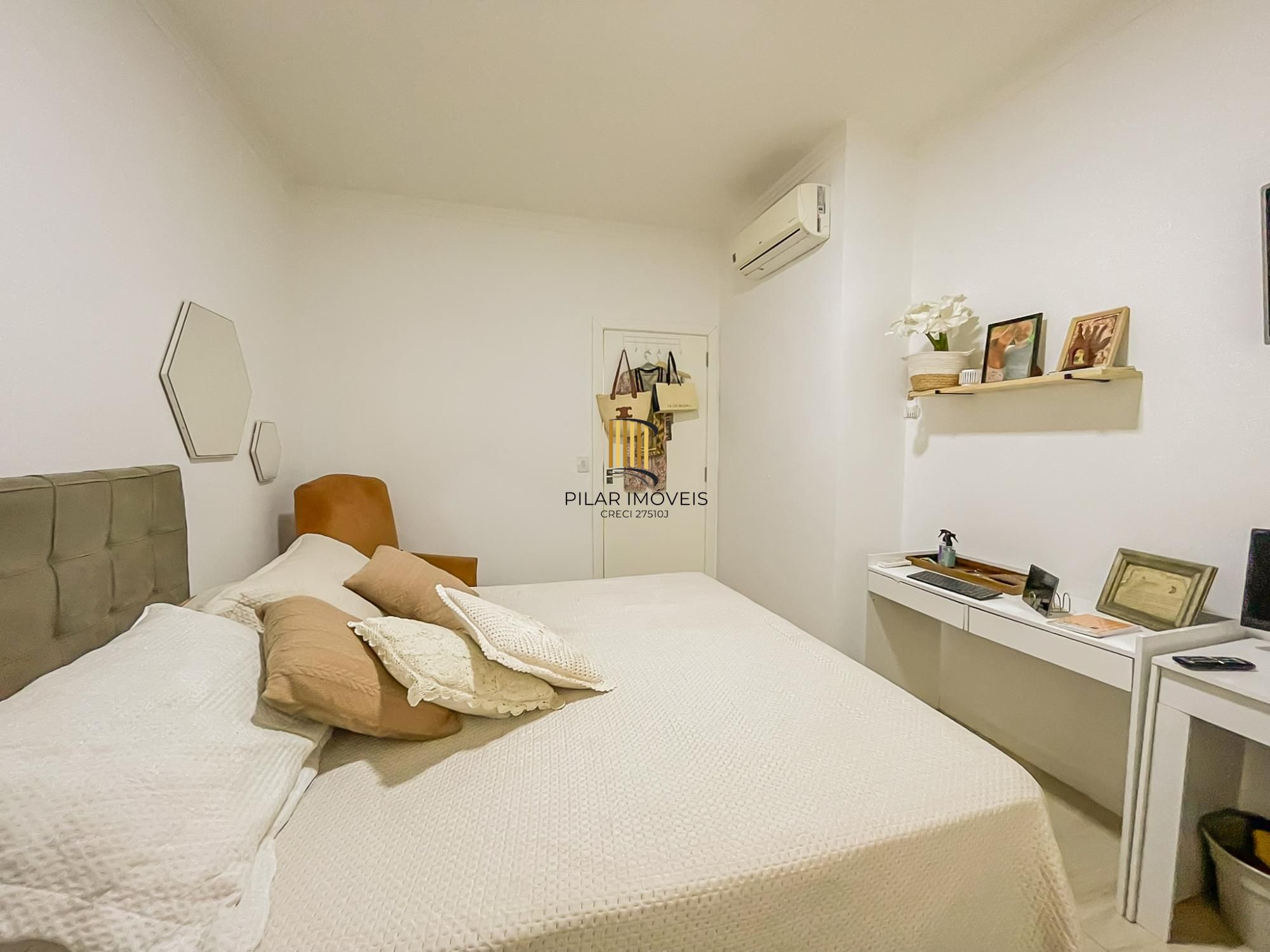 Sobrado 3 dormitórios em condomínio do residencial Lagos de Ipanema!