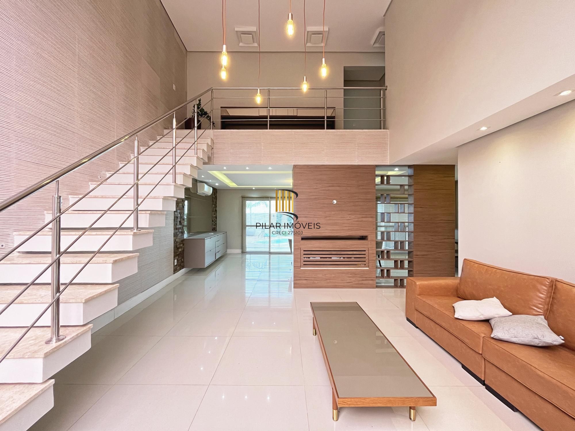 Casa de Condomínio 3 dormitórios no bairro Hípica