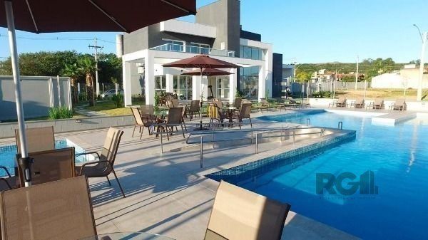 Casa Condominio em Porto Alegre, no bairro Ipanema, com 3 dormitório(s), à venda.