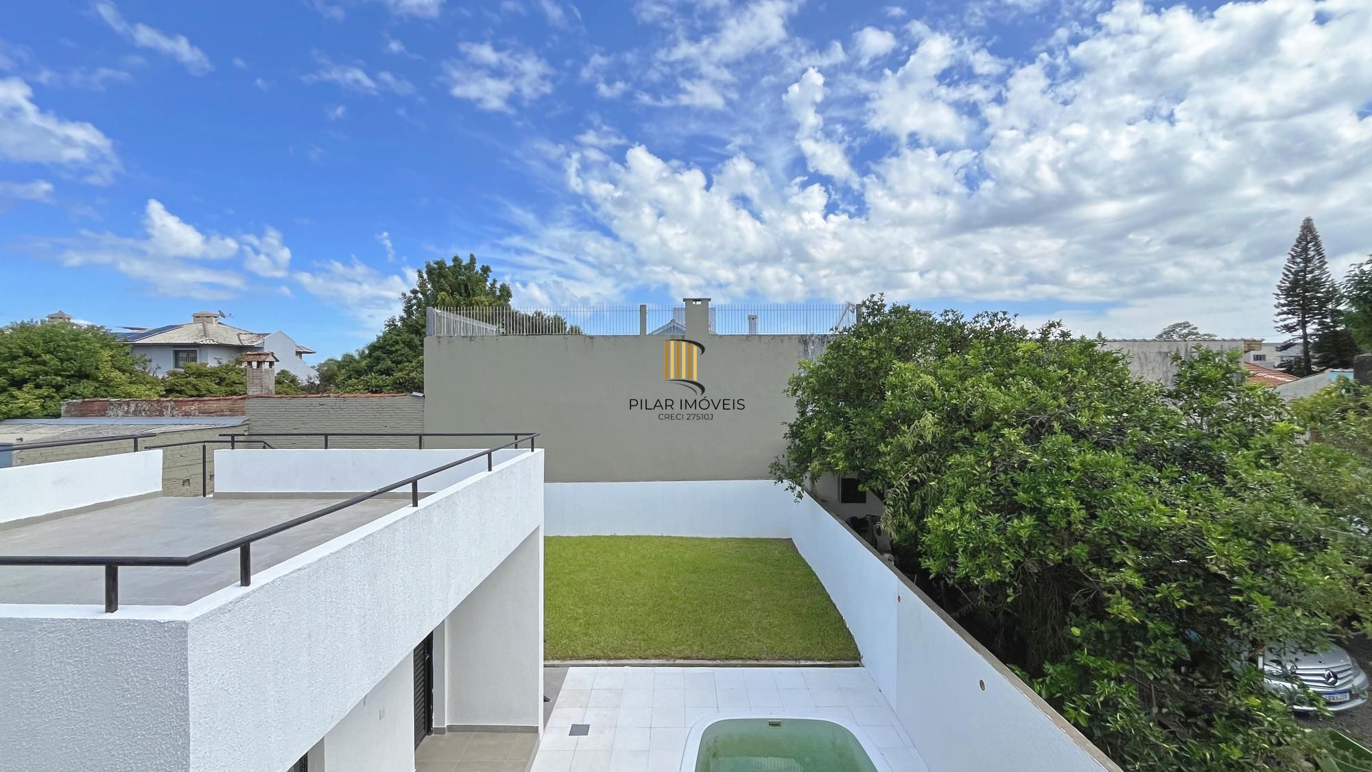 Casa 3 dormitórios no bairro Ipanema