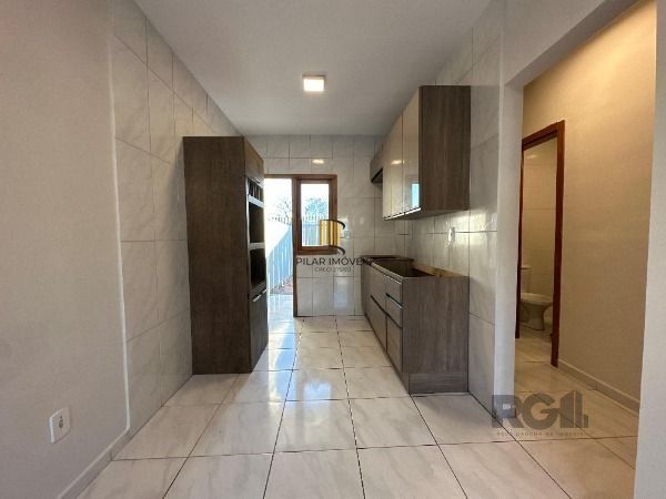 Casa Condominio em Porto Alegre, no bairro Ponta Grossa, com 2 dormitório(s), e 2 banheiros, à venda.