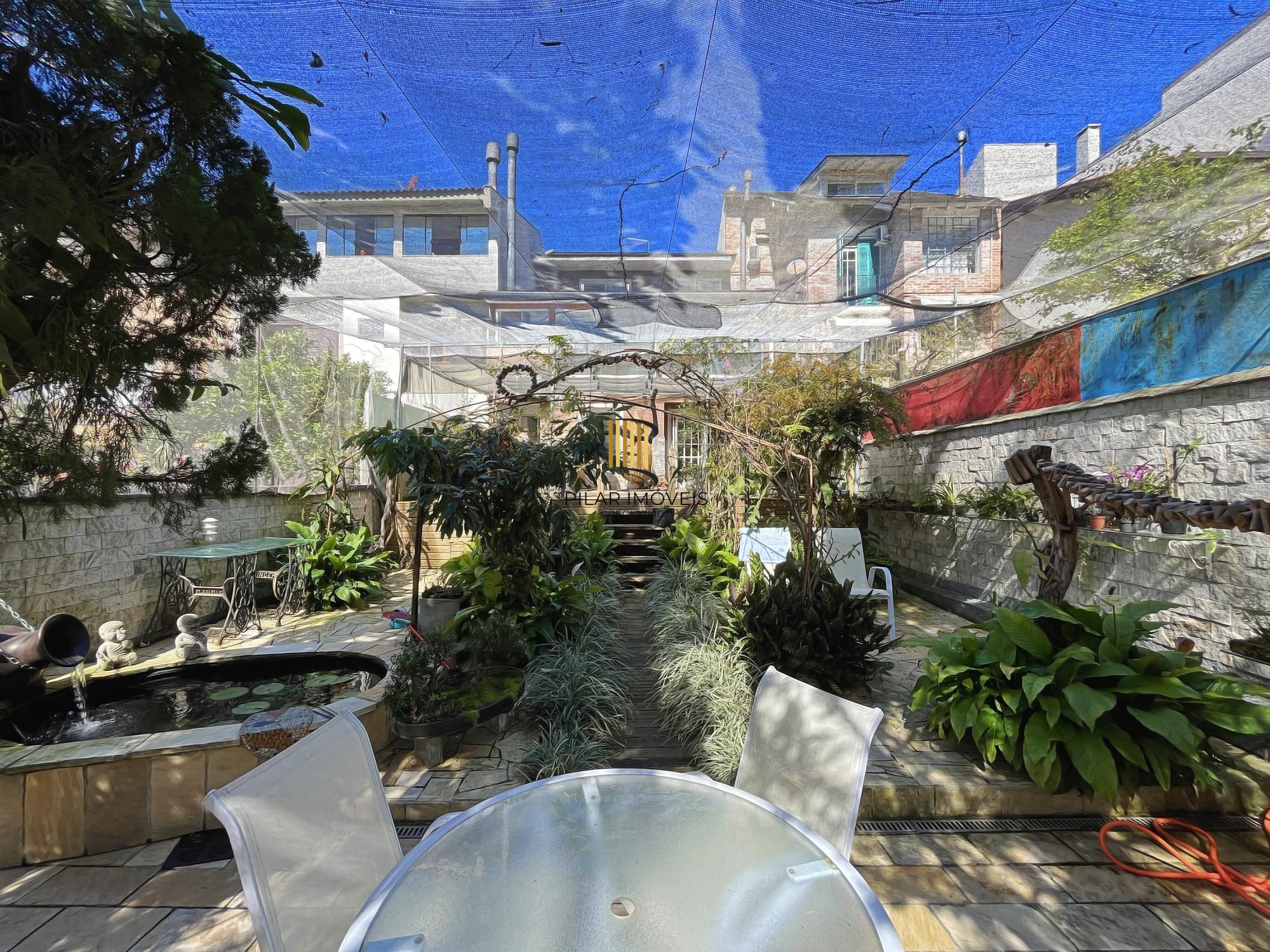 Casa de Condomínio 3 dormitórios no bairro Vila Nova