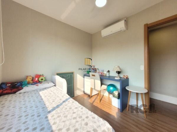 Apartamento em Porto Alegre, no bairro Cavalhada, com 3 dormitório(s), e 3 banheiros, à venda.