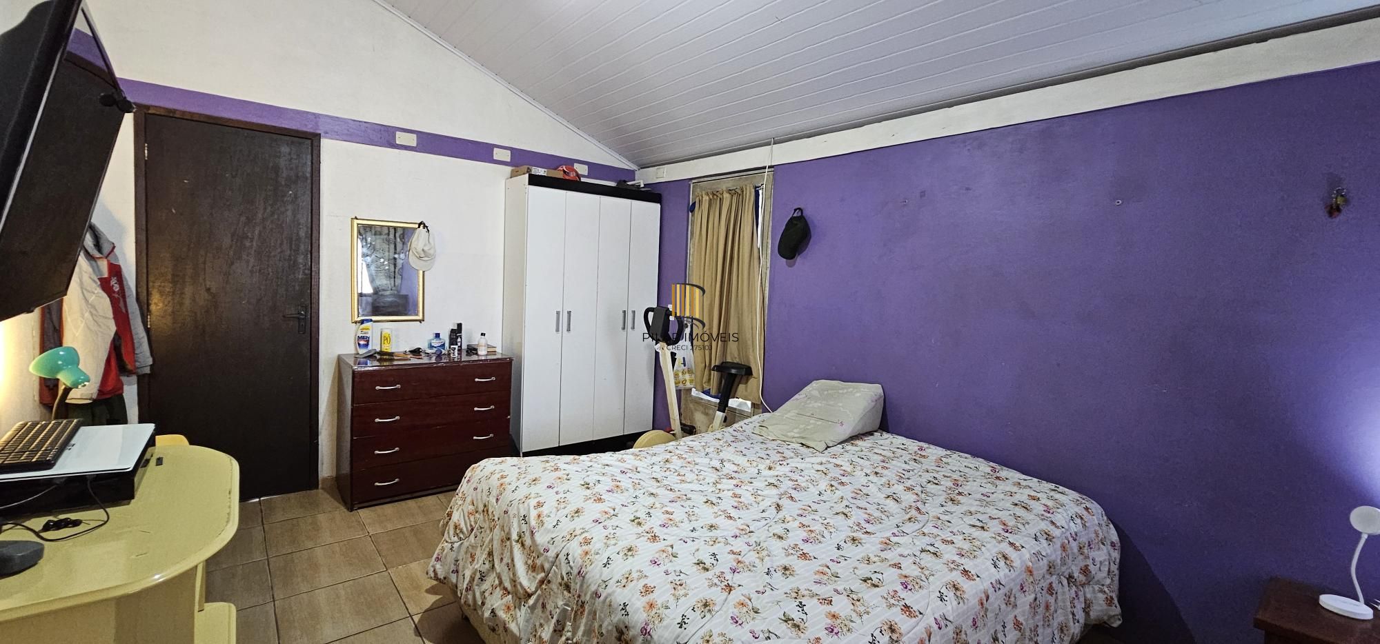 Casa 3 dormitórios no bairro Hípica