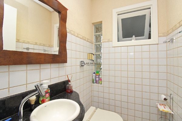 Casa para Venda - 300m², 3 dormitórios, sendo 1 suites, 2 vagas - Ipanema