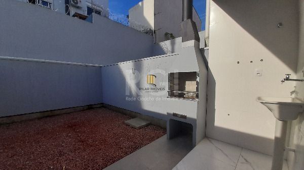 Sobrado com 2 suítes, 84m², no Portal do Guarujá
