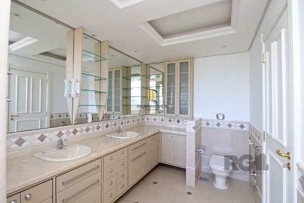 Casa no Jardim do Sol com 4D, sendo 2 suítes e 4 vagas de garagem
