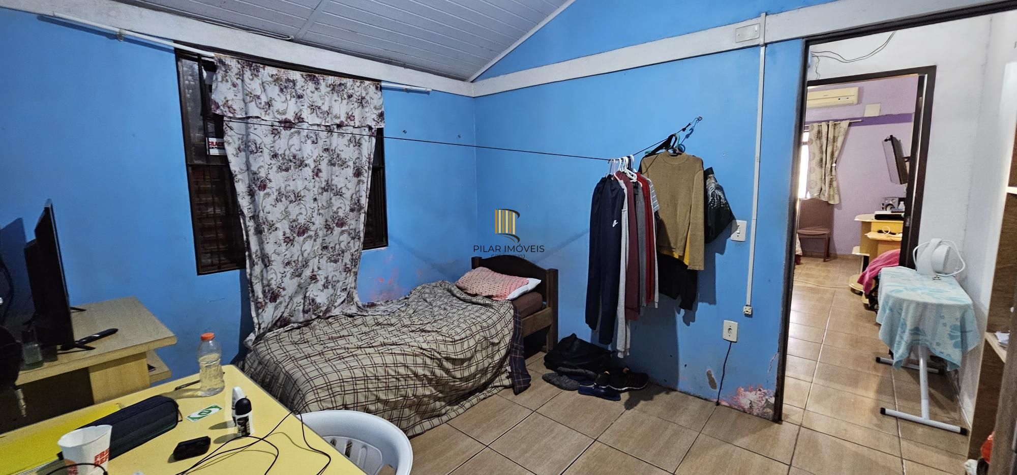 Casa 3 dormitórios no bairro Hípica