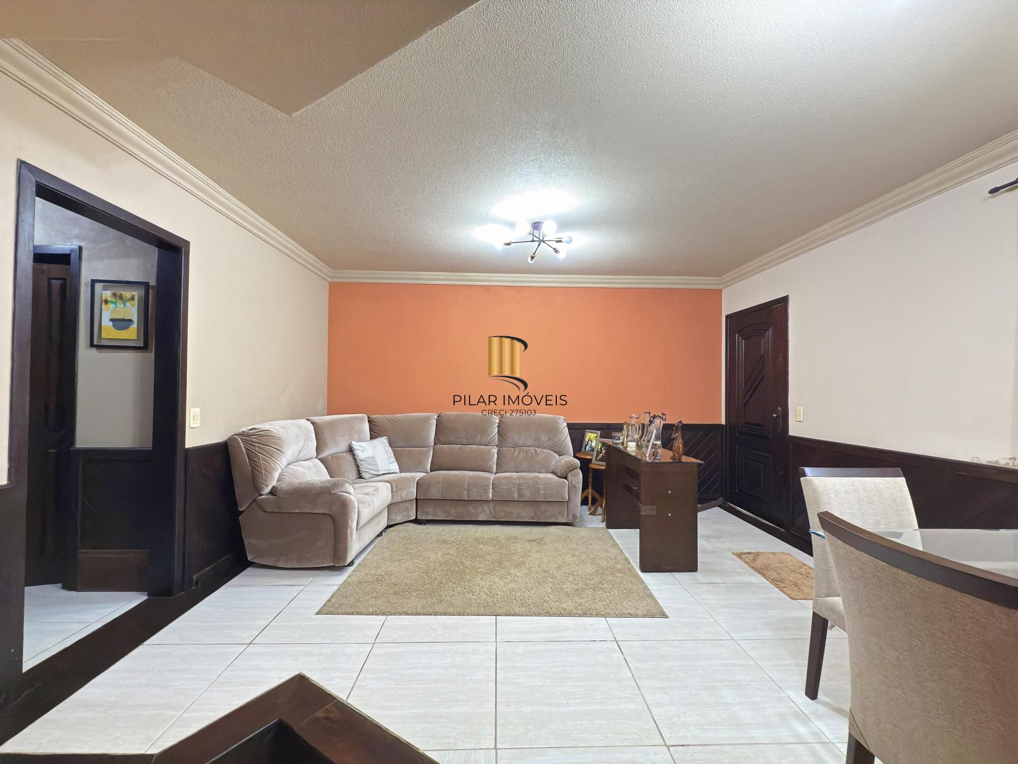 Excelente sobrado com 255 m² de área privativa 3 dormitórios com opção do 4 dormitórios