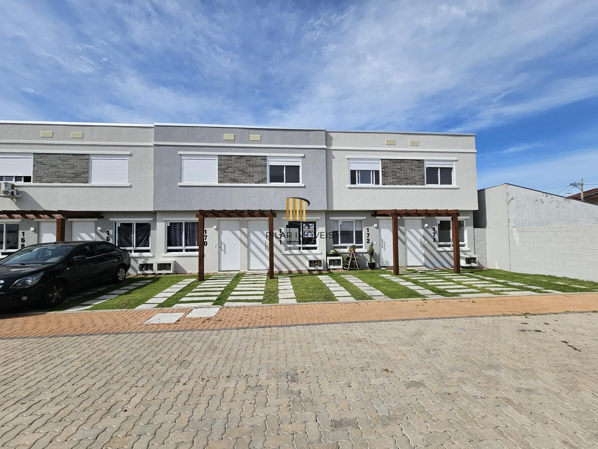 Sobrado 2 dormitórios em condomínio com infraestrutura completa no bairro Ipanema !