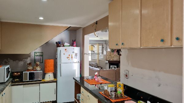 Casa para Venda - 177m², 3 dormitórios, sendo 1 suites, 2 vagas - Hípica