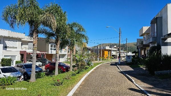 Casa Condominio em Porto Alegre, no bairro Aberta Dos Morros, com 3 dormitório(s), e 3 banheiros, à venda.