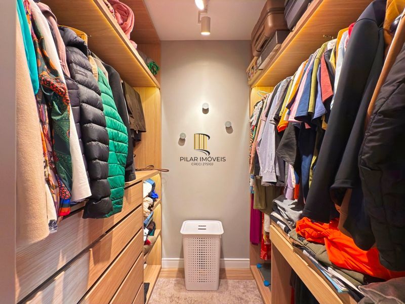 Casa Condominio com 3 dormitórios, sendo 1 suites, 2 vagas - Pedra Redonda