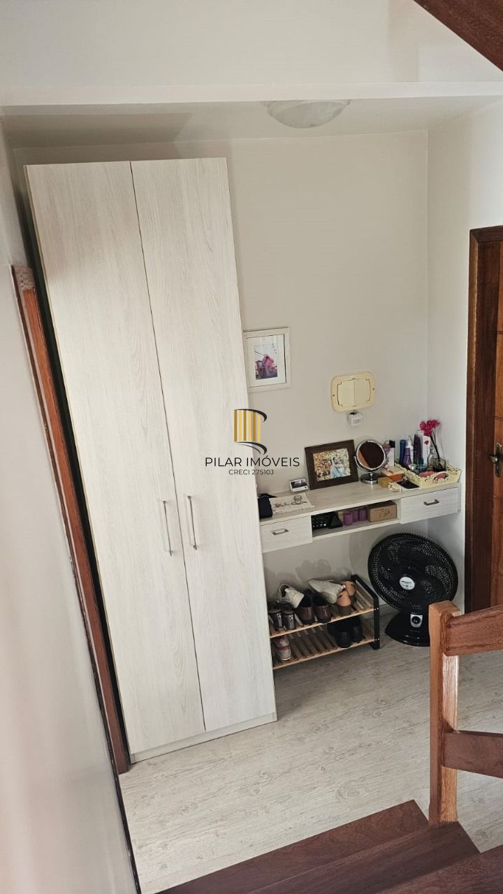 Casa de Condomínio 2 dormitórios no bairro Aberta dos Morros