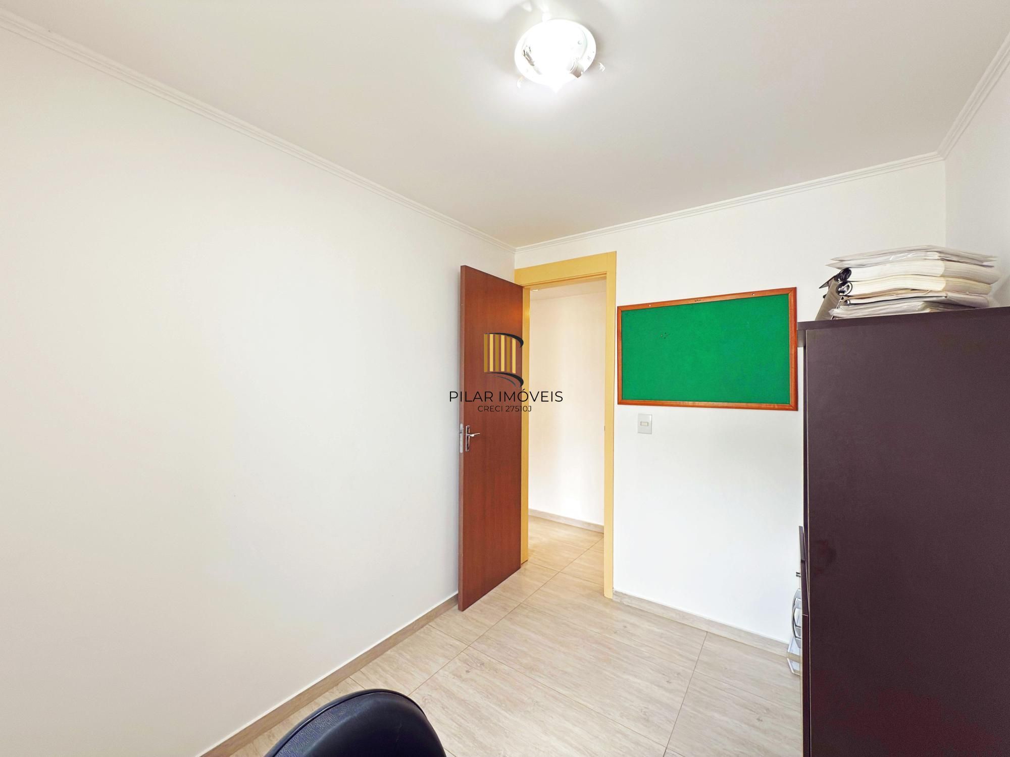 Apartamento 2 dormitórios no bairro Campo Novo