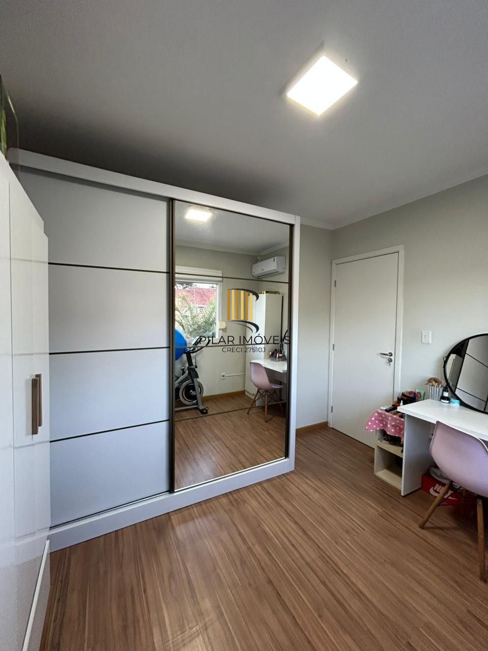 Casa de Condomínio 2 dormitórios no bairro Hípica