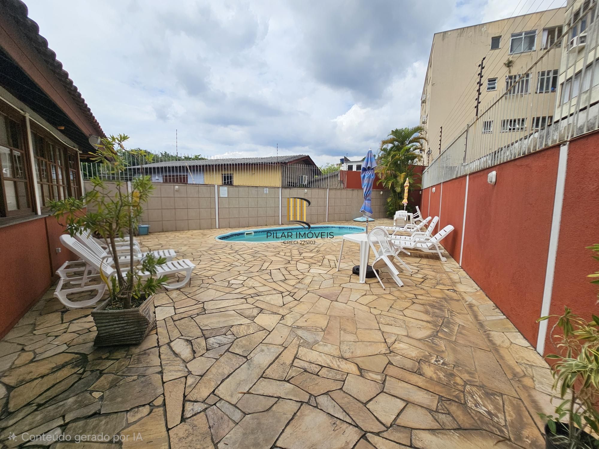 Casa 3 dormitórios em condomínio no bairro Camaquã, a 50 mts da Otto Niemayer.