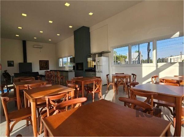 Casa Condominio em Porto Alegre, no bairro Hípica, com 3 dormitório(s), e 3 banheiros, à venda.