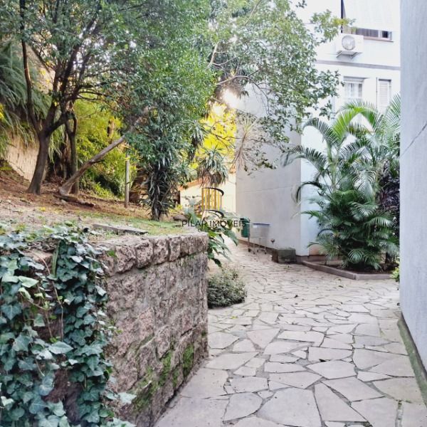 Apartamento em Porto Alegre, no bairro Santa Tereza, com 2 dormitório(s), e 2 banheiros, à venda.