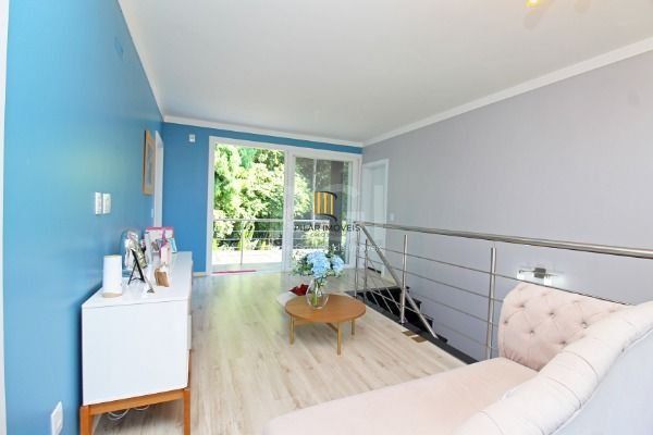 Casa Condominio em Porto Alegre, no bairro Hípica, com 3 dormitório(s), e 3 banheiros, à venda.