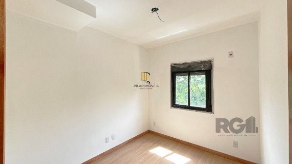 Casa Condominio em Porto Alegre, no bairro Tristeza, com 3 dormitório(s), e 3 banheiros, à venda.