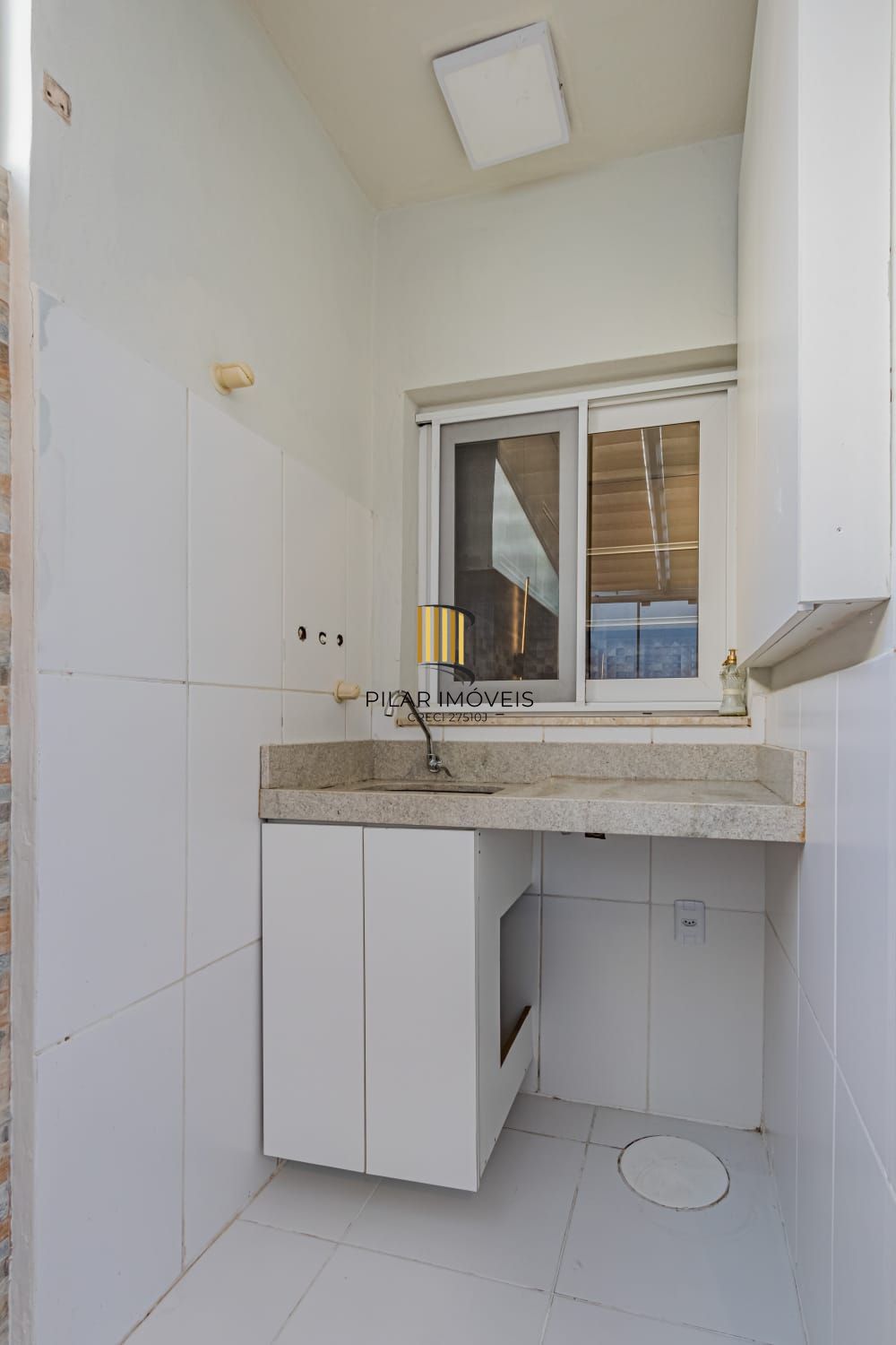 Sobrado 2 dormitórios com sótão em condomínio no bairro Hípica Urubatan zona sul de Porto Alegre !