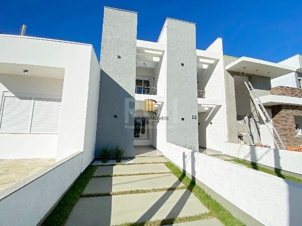 Casa em Porto Alegre, no bairro Hípica, com 2 dormitório(s), e 2 banheiros, à venda. - Pilar Imóveis